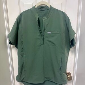 FIGS Montex Scrub Top Women’s M Moss